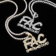 Load image into Gallery viewer, Family Always Counts Pendent - GOLD - Alliceonyou