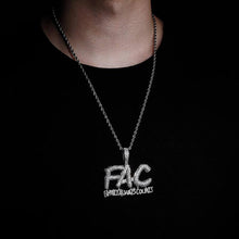 Load image into Gallery viewer, Family Always Counts Pendent - SLIVER - Alliceonyou